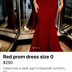 My daughter wore this elegant gown for her junior prom.